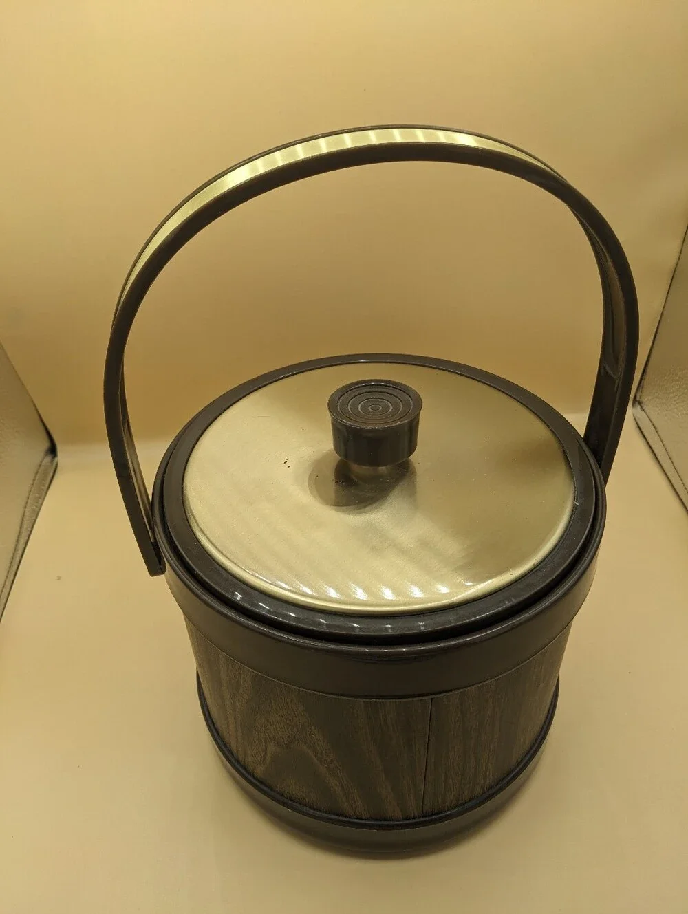 Vintage Atapco Ice Bucket Lid Handle Faux Wood Grain Faux Brass Accent Pre-owned